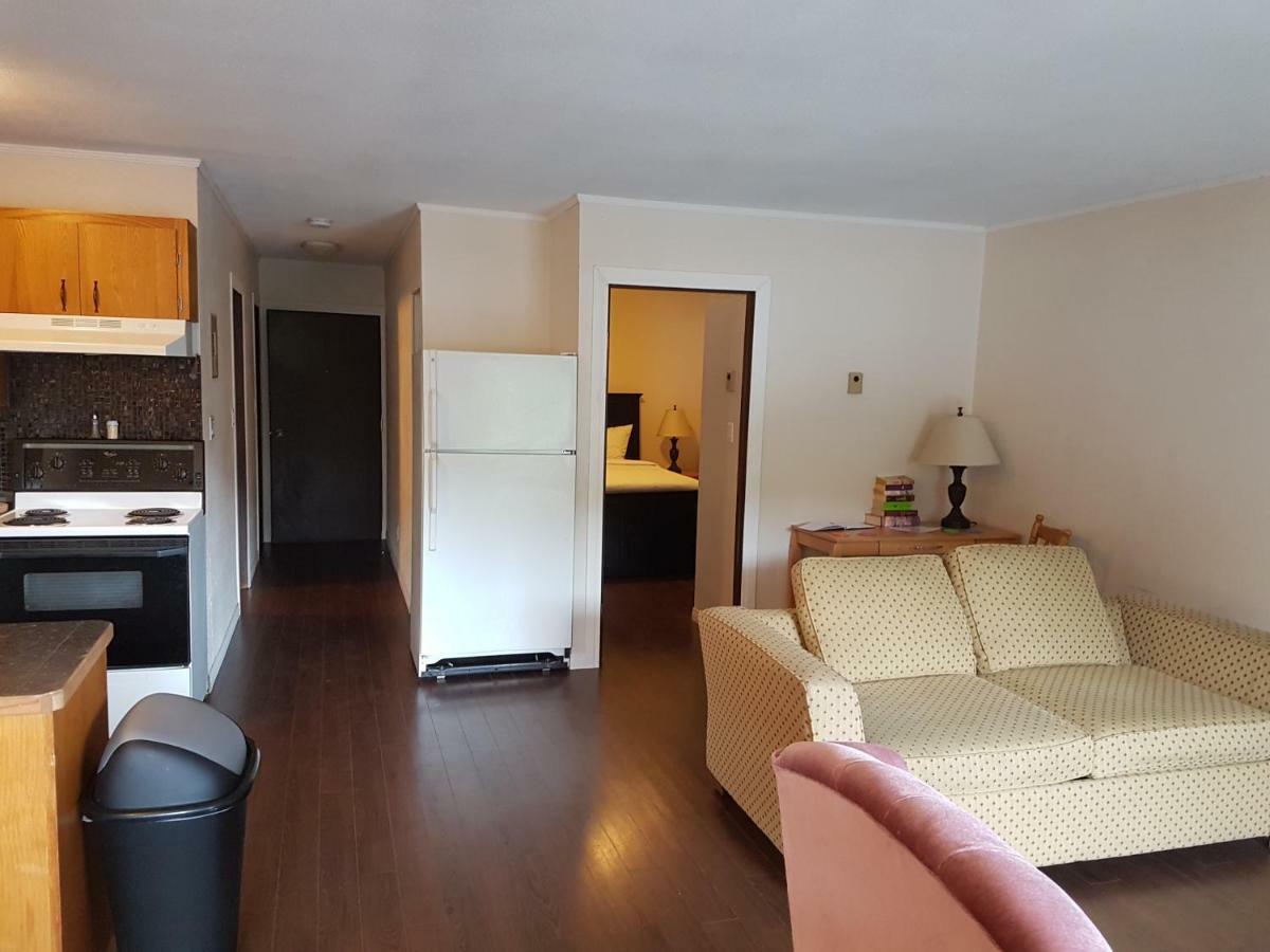 Indoor Comfort In An Outdoor Paradise Sleeps 4- 5 Min To Golf & Ski Lägenhet Kimberley Exteriör bild