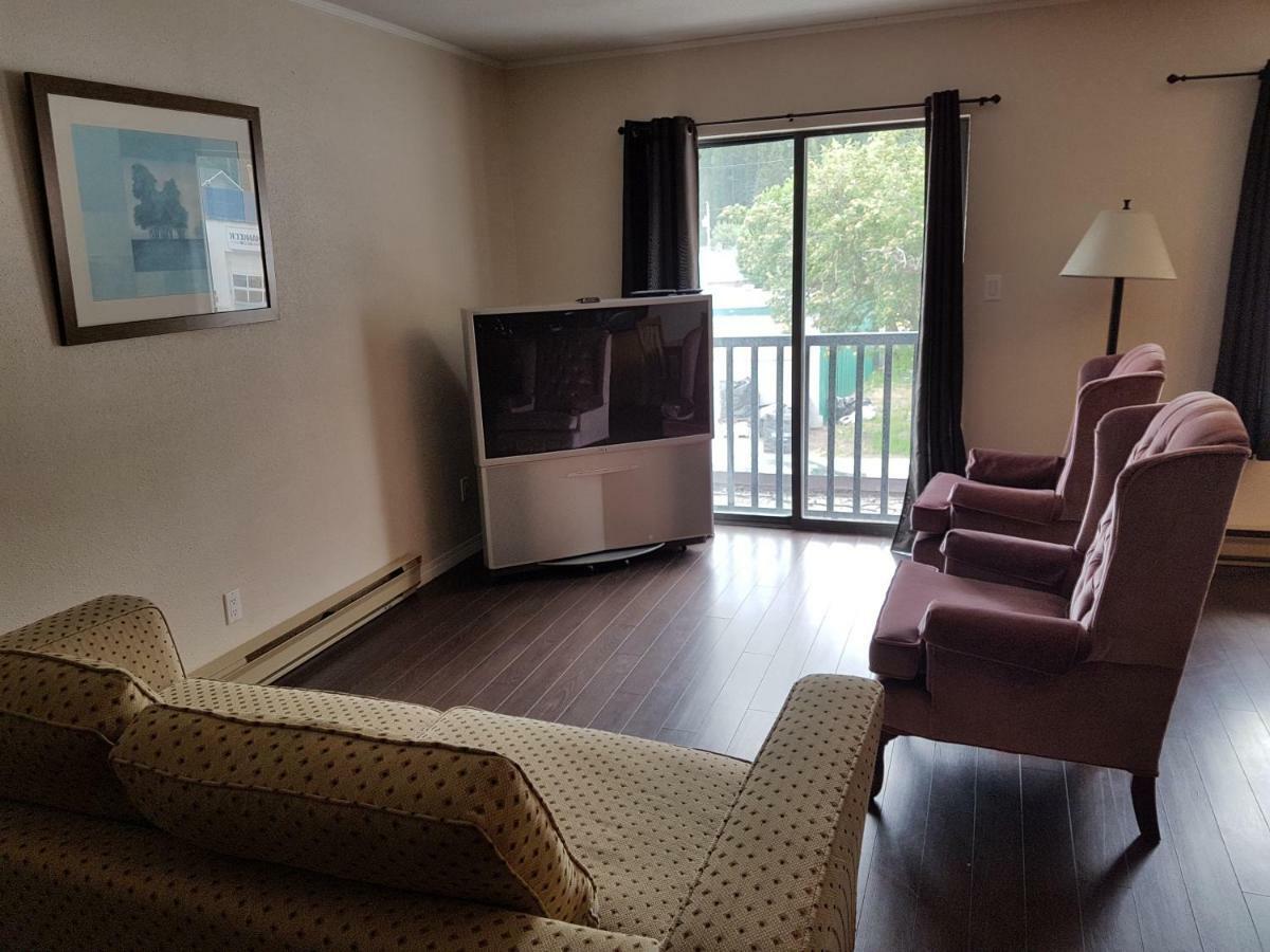 Indoor Comfort In An Outdoor Paradise Sleeps 4- 5 Min To Golf & Ski Lägenhet Kimberley Exteriör bild